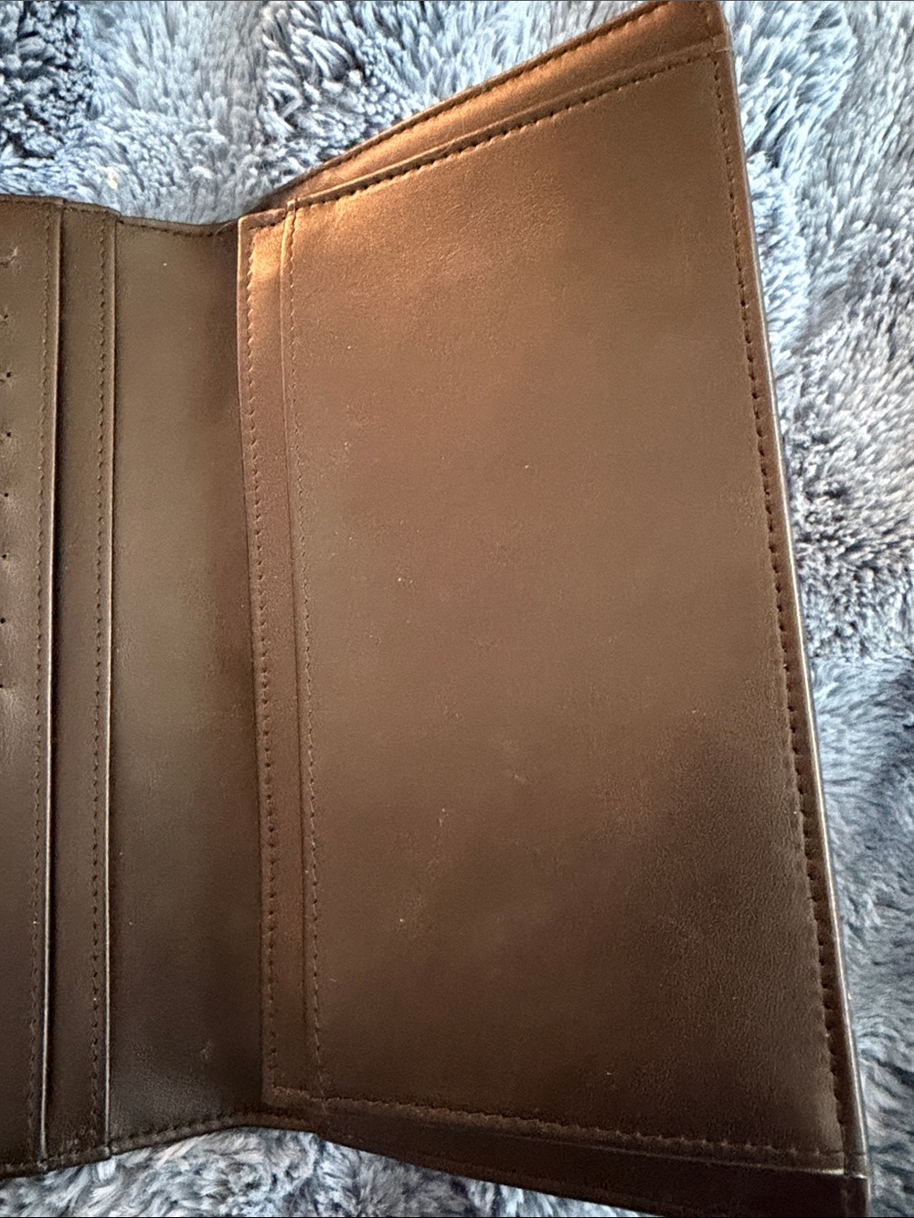CHANEL Black Quilted Patent Leather Continental Wallet with CC Emblem authentic - Picture 4 of 5